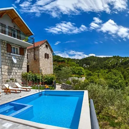 別荘 House Brstilo Svinišće